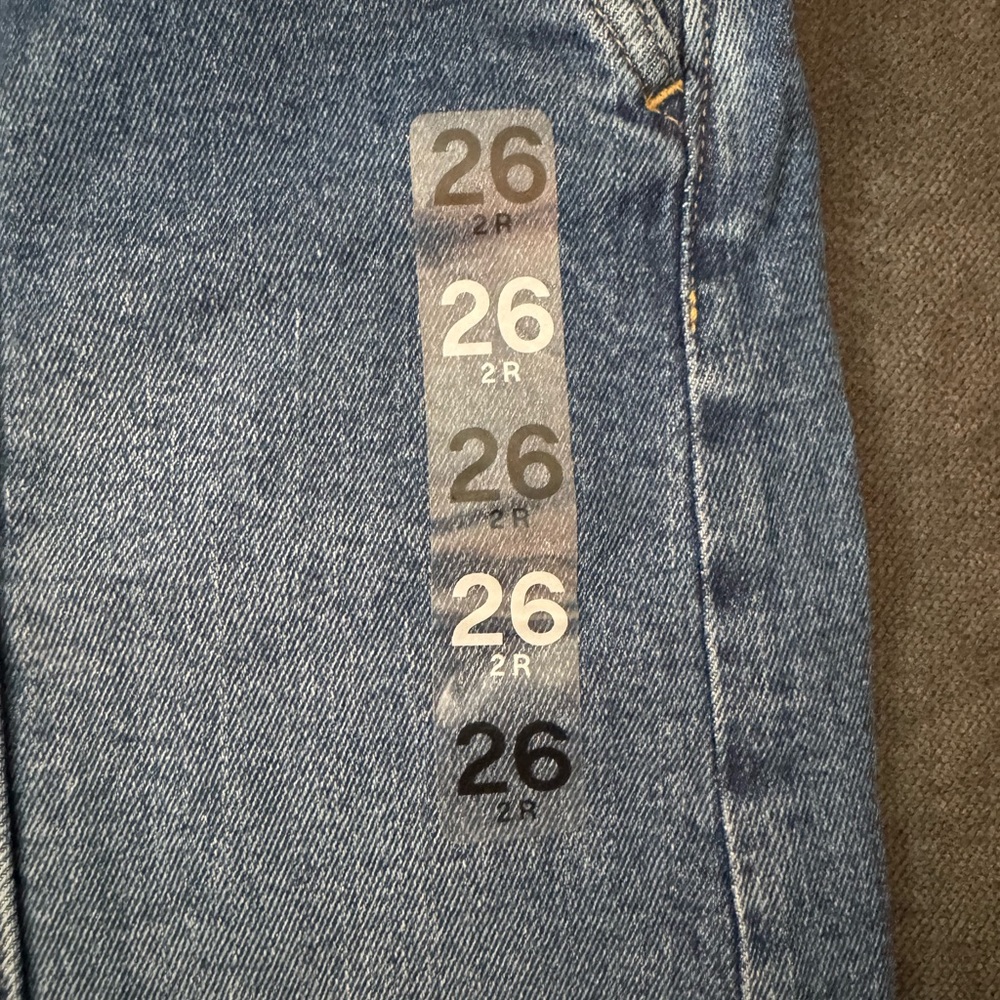GAP High Rise Stride Jeans - Picture 3 of 5